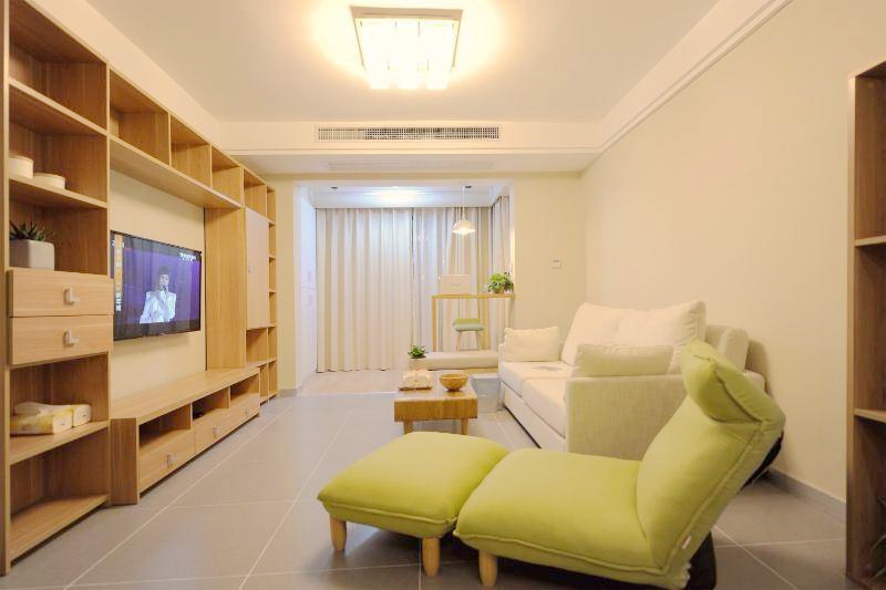 点击大图看下一张：日式简约休闲两居装修效果图展示