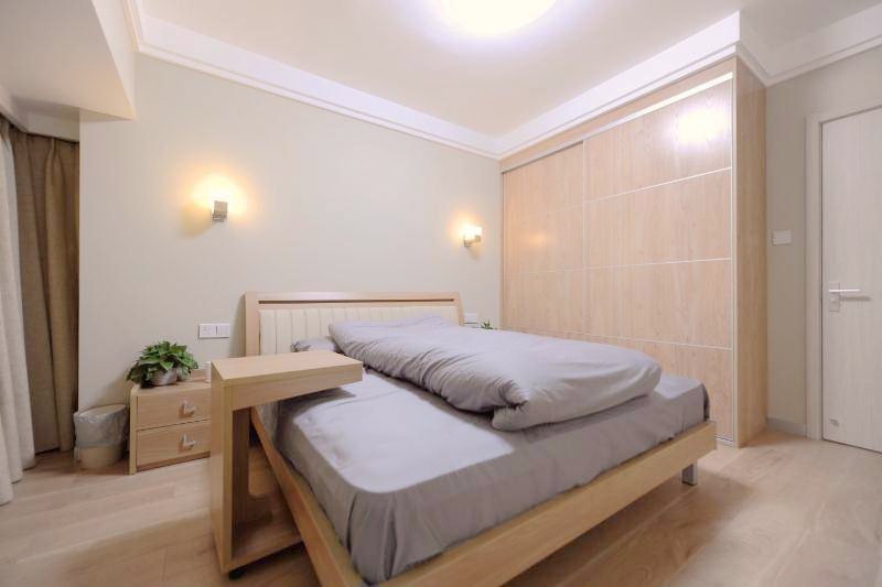 点击大图看下一张：日式简约休闲两居装修效果图展示