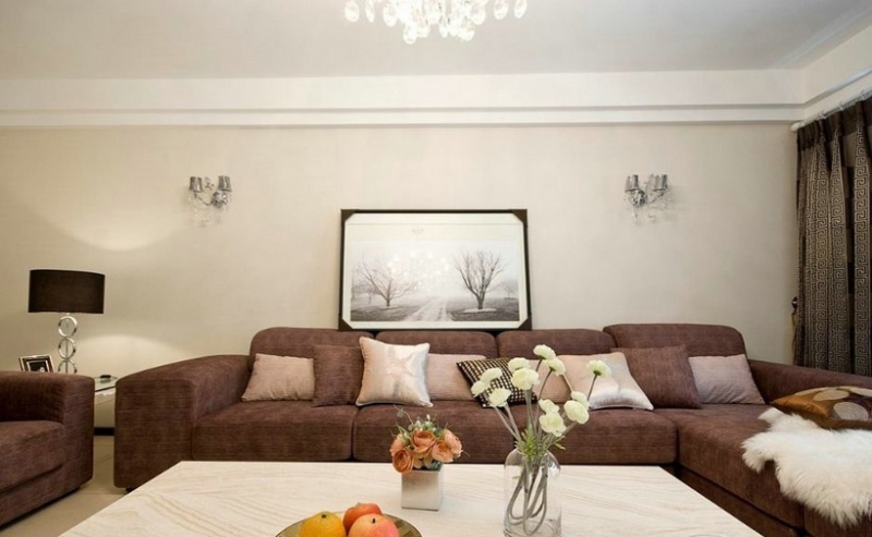 点击大图看下一张：温馨朴素新古典二居室设计图集