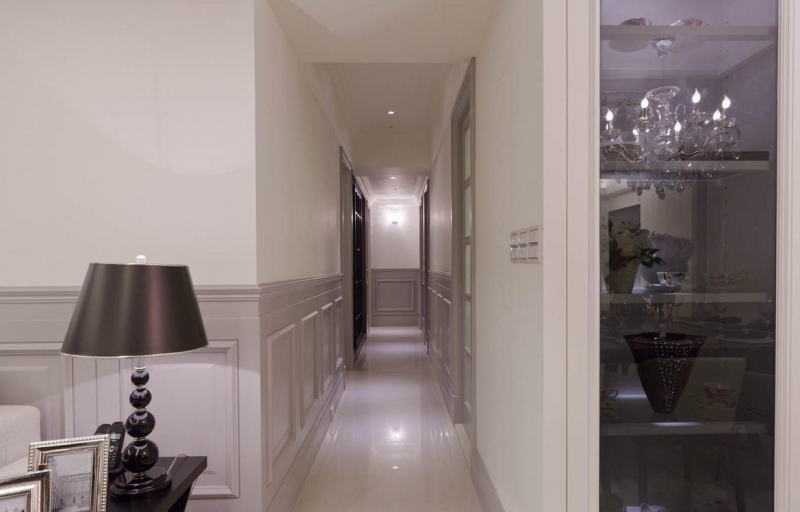 点击大图看下一张：浪漫新古典四居装修案例设计