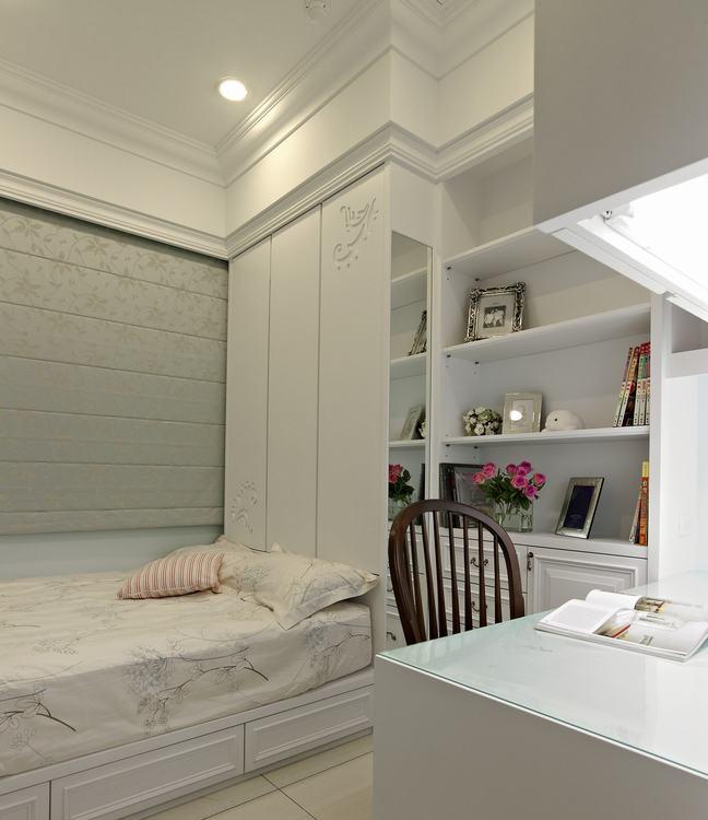 点击大图看下一张:美式三室装修效果图