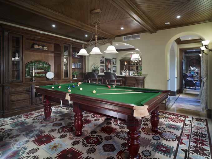 点击大图看下一张：经典美式别墅装修效果图