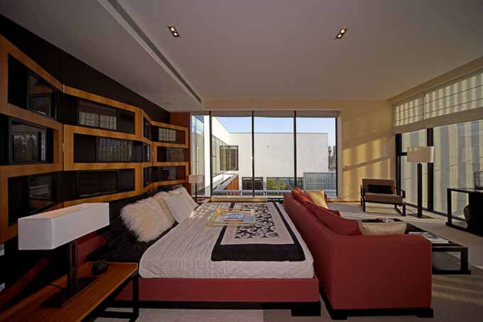 点击大图看下一张：新颖简约别墅设计效果图