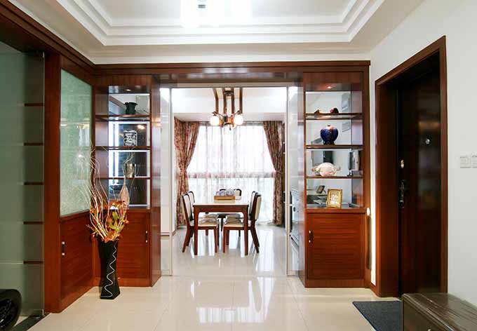 点击大图看下一张：中式简约复式设计案例