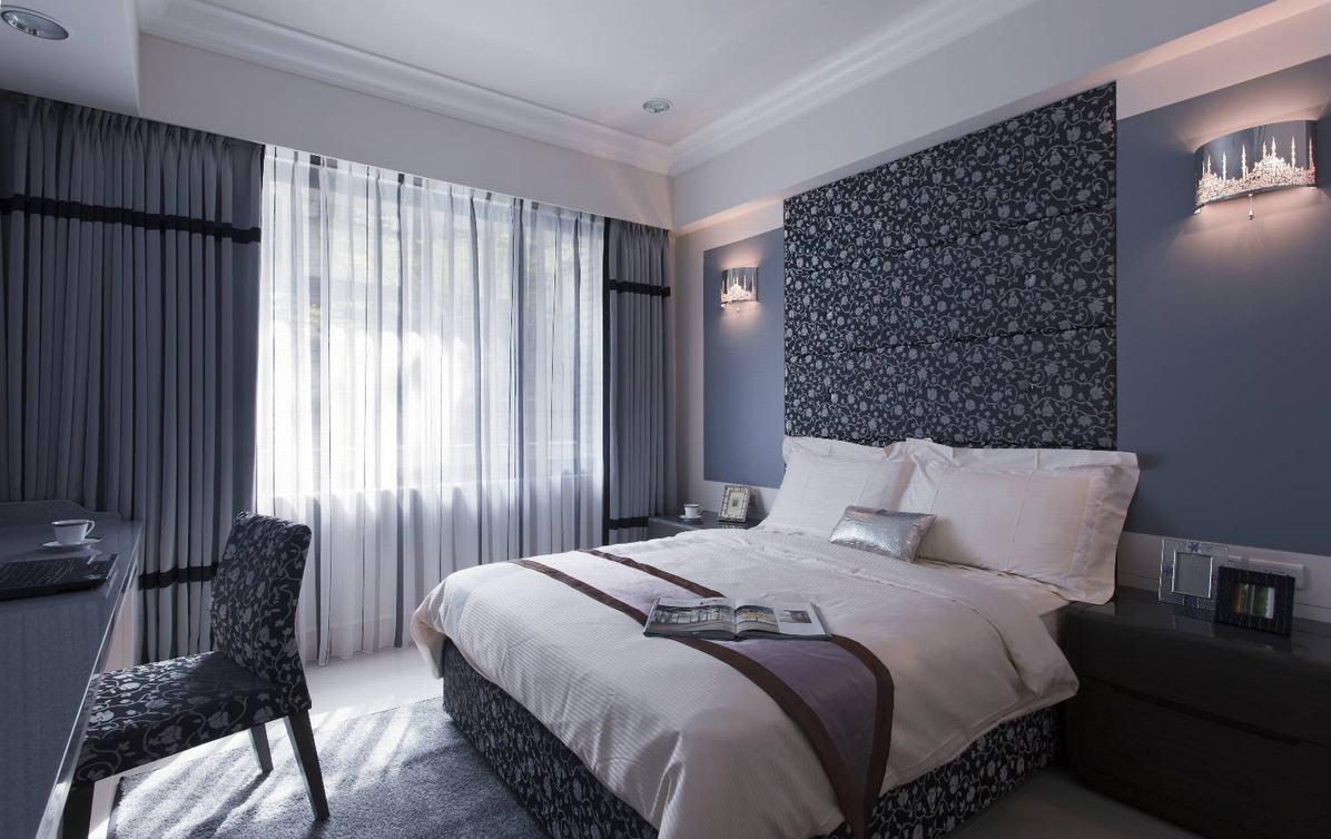 点击大图看下一张：新古典三居装修