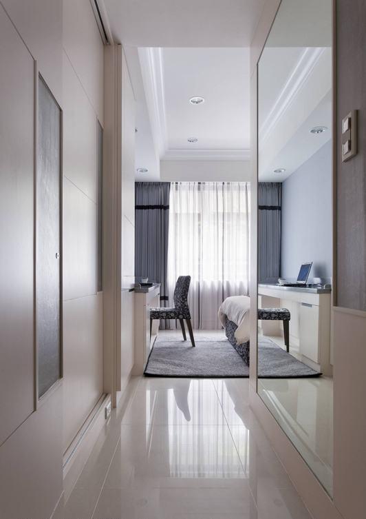 点击大图看下一张：新古典三居装修