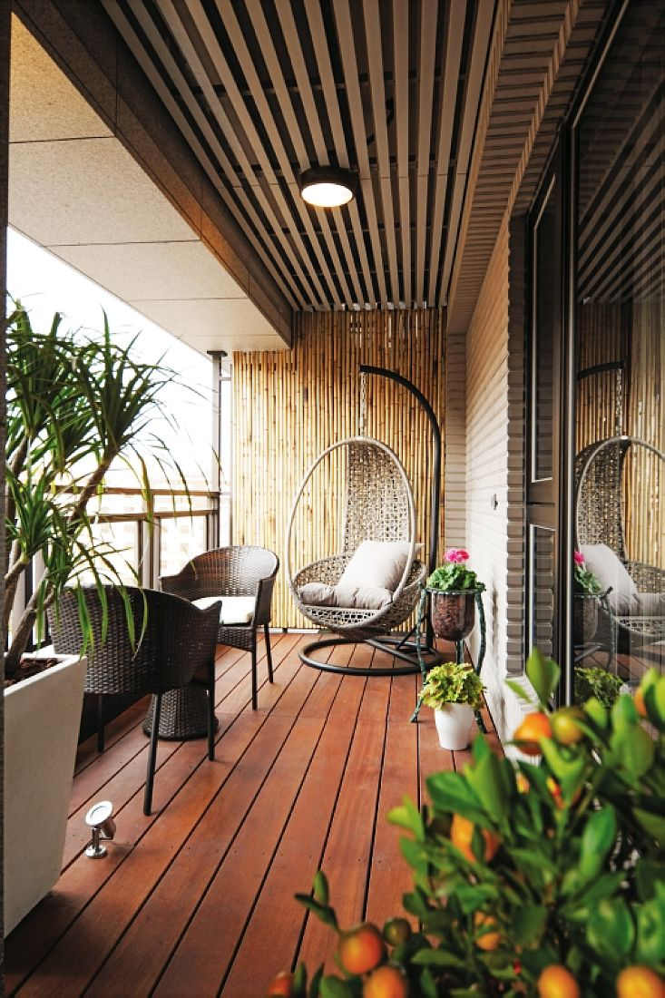 点击大图看下一张:新古典四居装修效果图