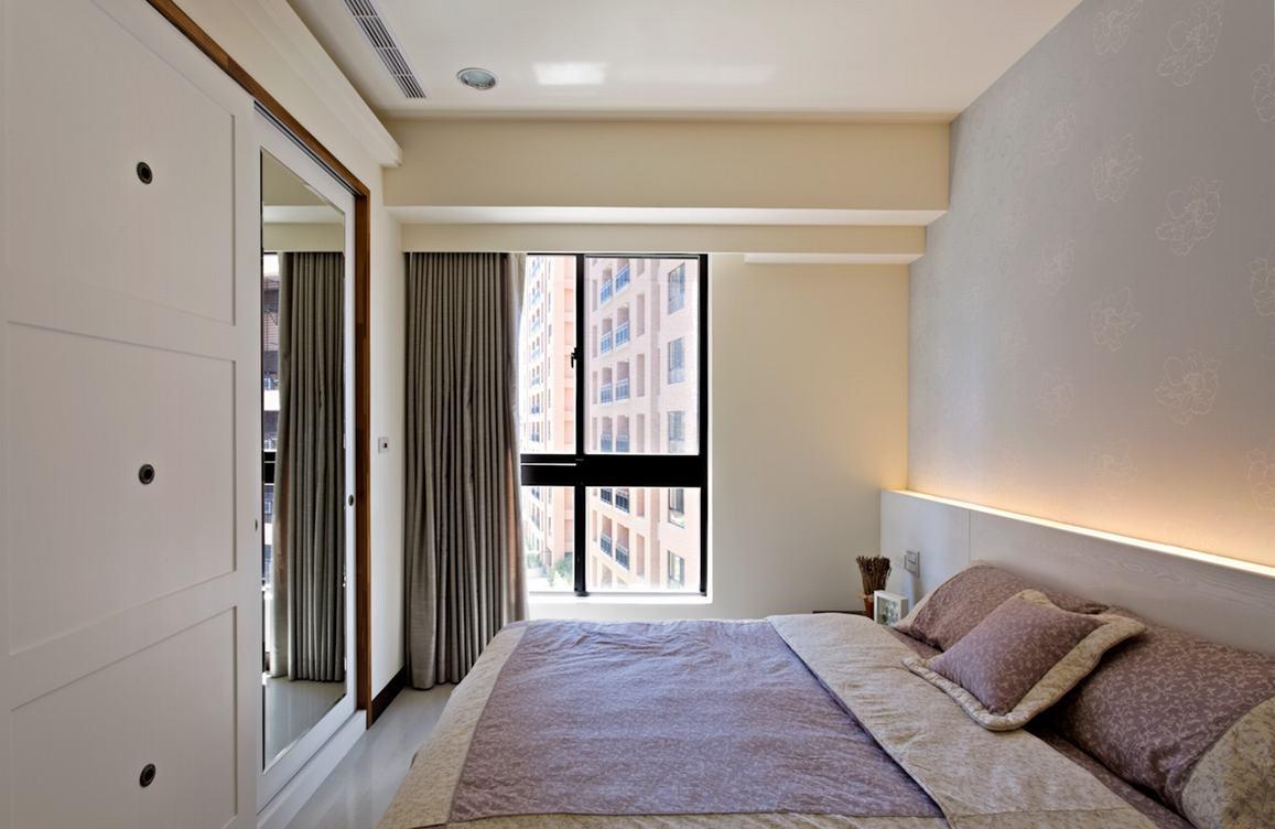 点击大图看下一张:现代两居室装修效果图