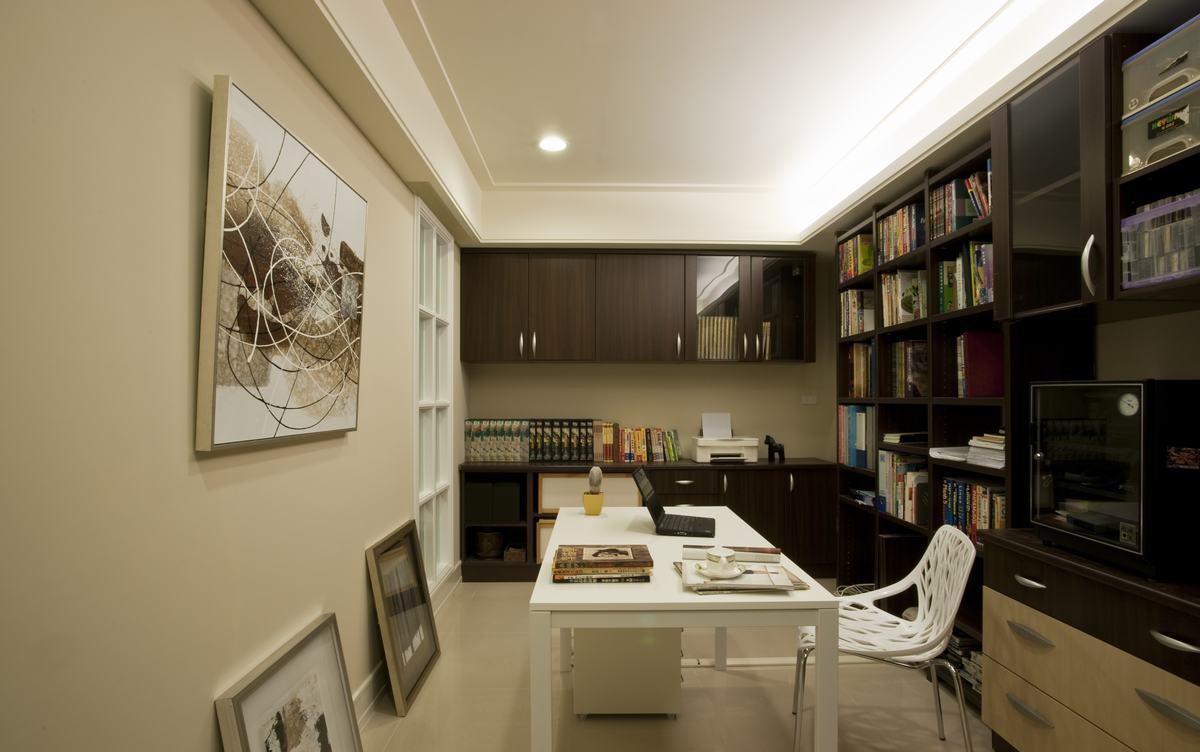 点击大图看下一张：混搭三居装修案例