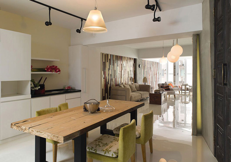 点击大图看下一张：LOFT简约三居室案例美图鉴赏