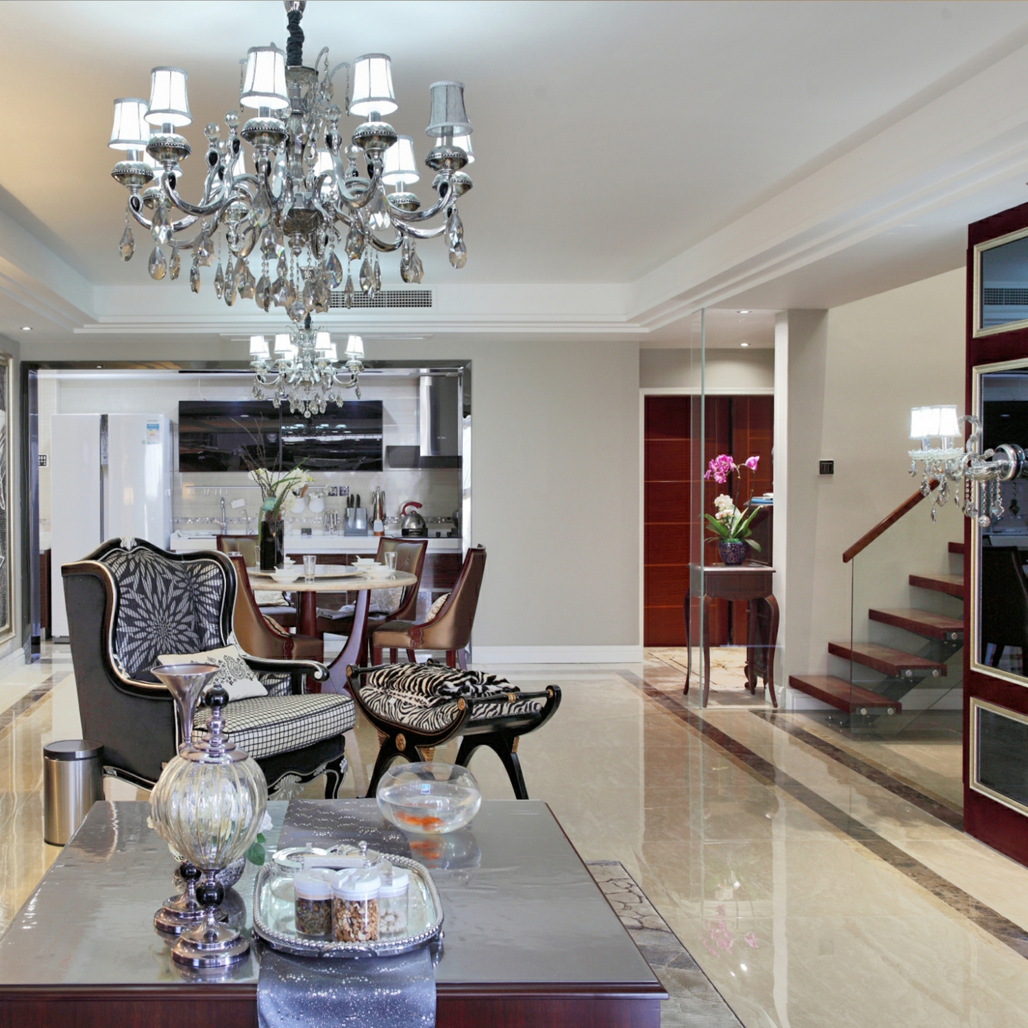 点击大图看下一张：东南亚146平米三居室内装修图片大全