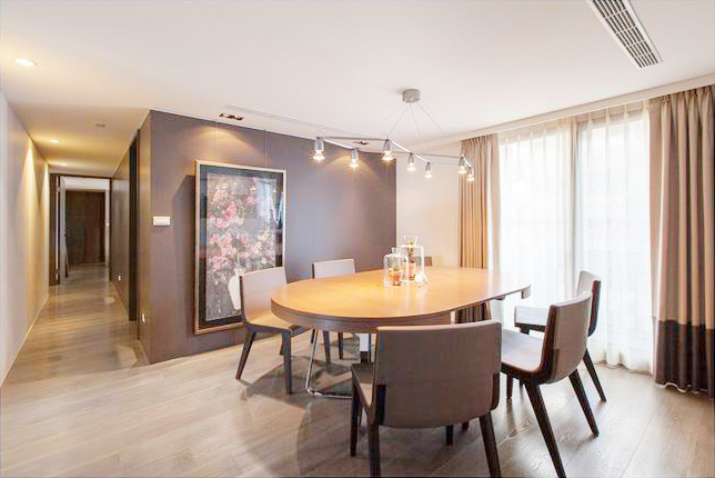 点击大图看下一张：温馨宜家风格二居室设计