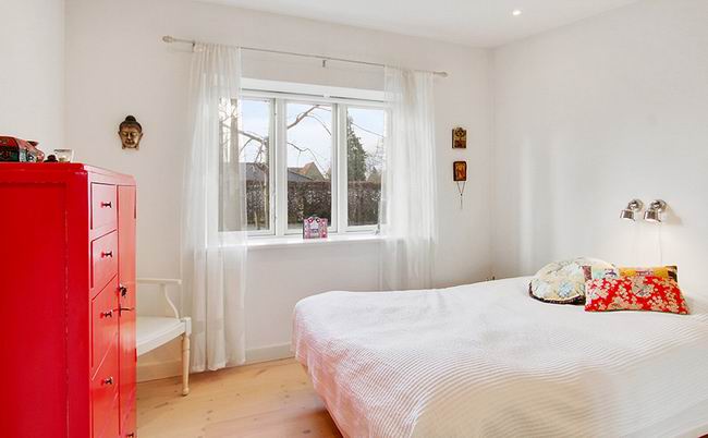 点击大图看下一张：简欧现代风格二居室设计