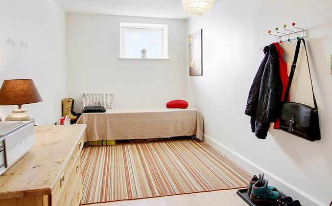 点击大图看下一张：简欧现代风格二居室设计