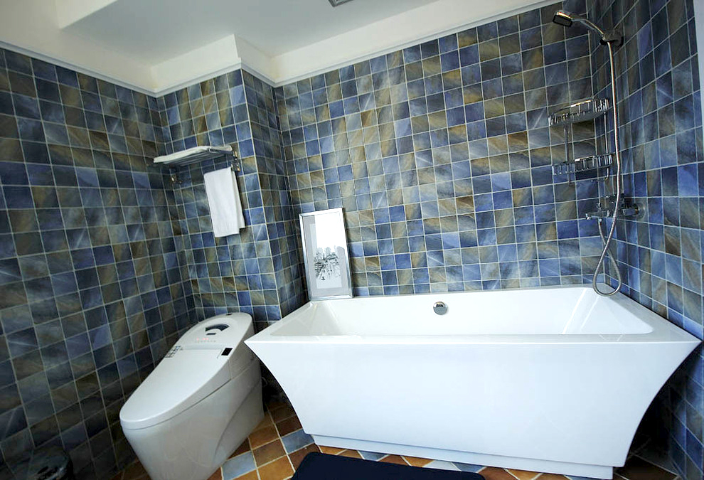 点击大图看下一张：精致时尚的新古典三居装修设计