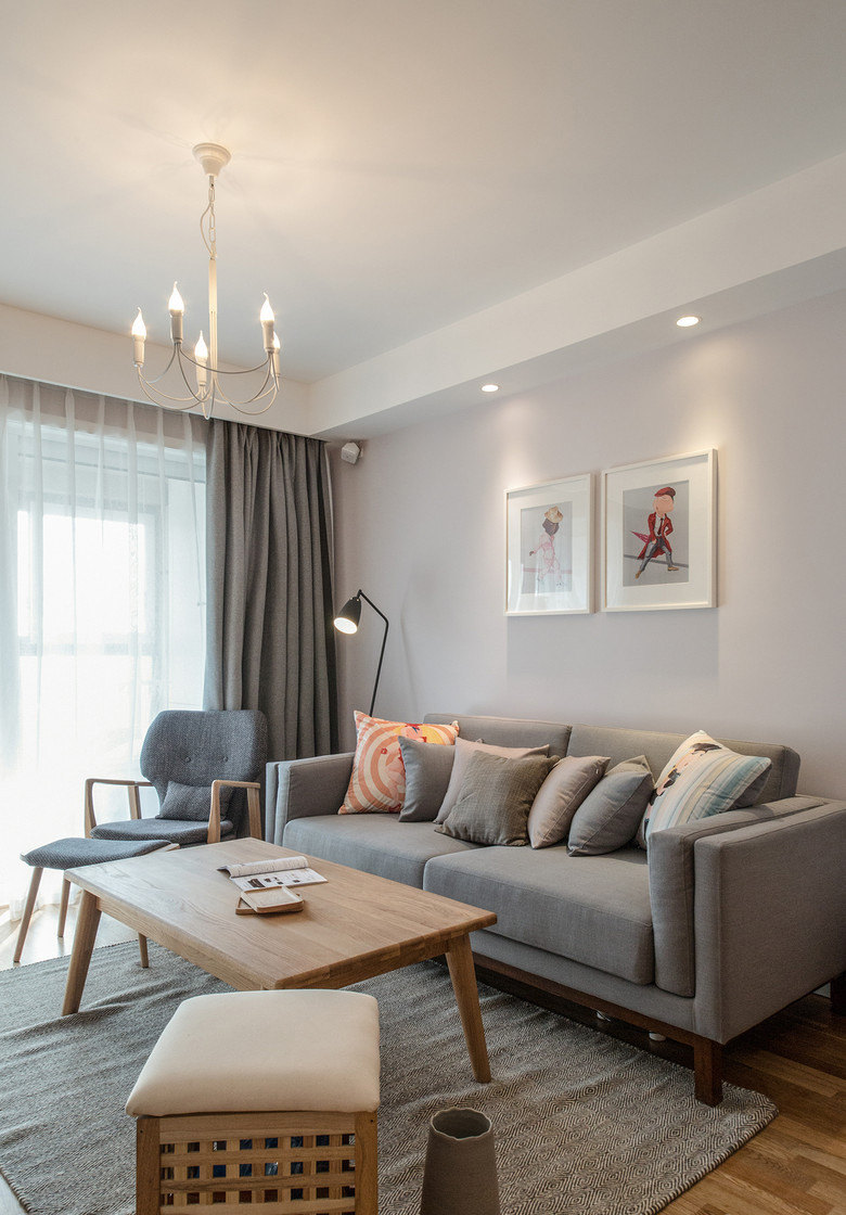 点击大图看下一张：96平简约三居浅色系日式居