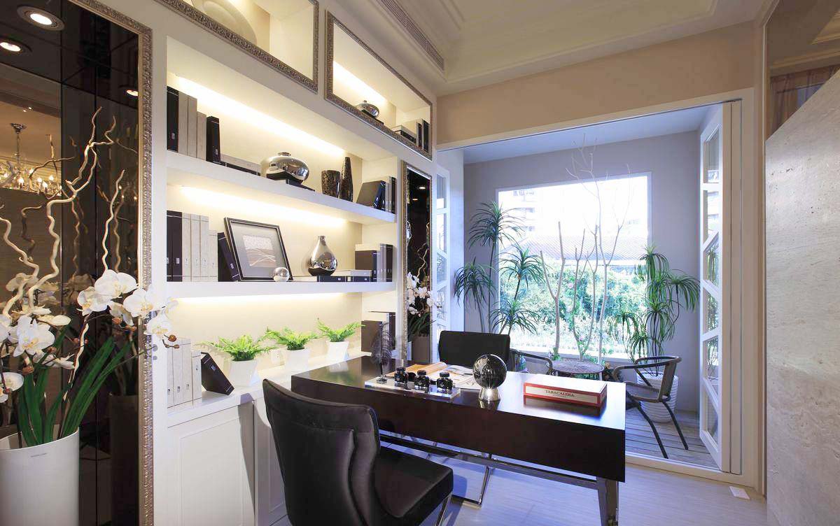 点击大图看下一张：128平新古典三居大气优雅装修图片