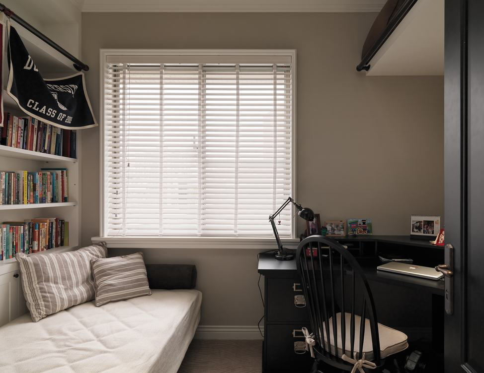 点击大图看下一张：混搭装修四居效果图