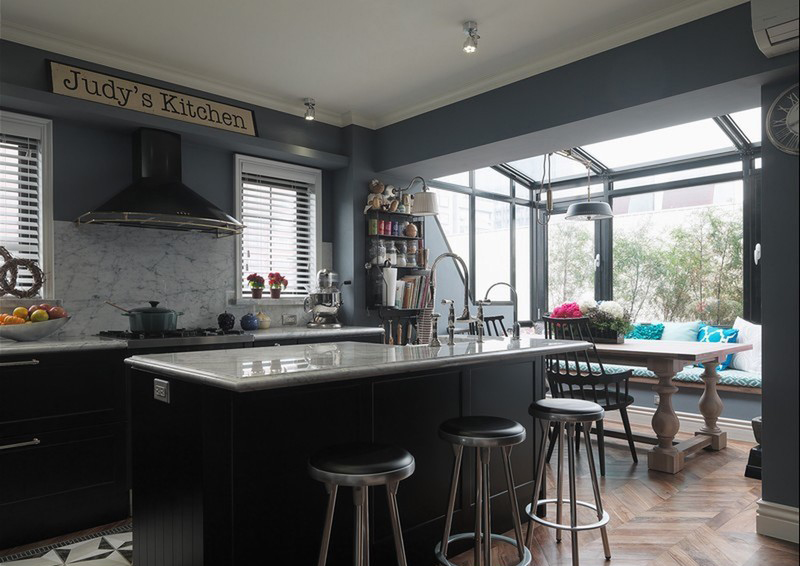 点击大图看下一张：新古典设计两居设计效果图欣赏