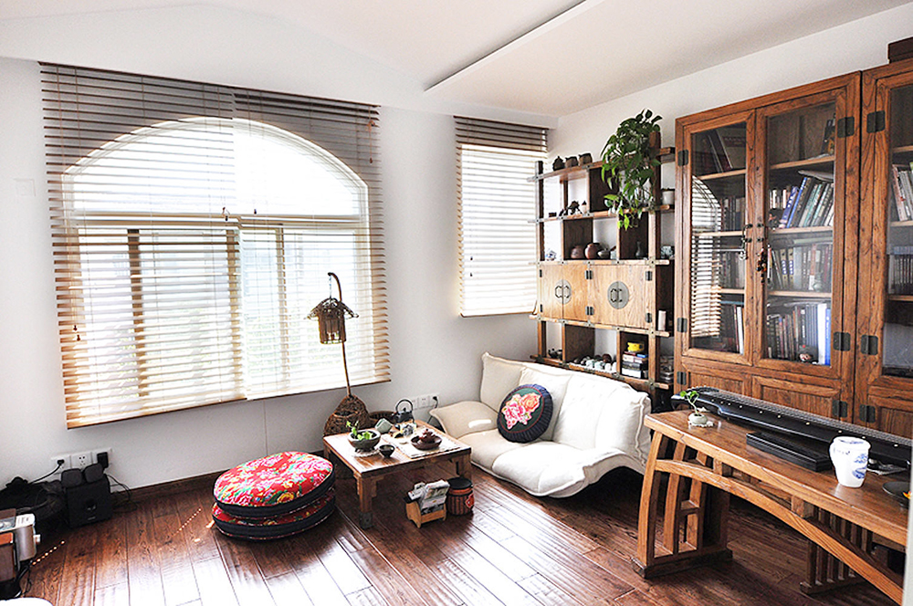 点击大图看下一张：雅致中式四居装饰大全