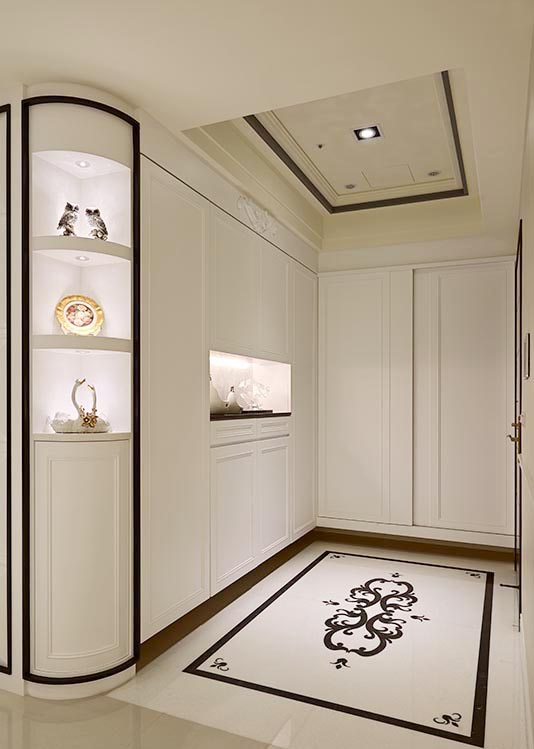 点击大图看下一张：新古典优雅三居设计