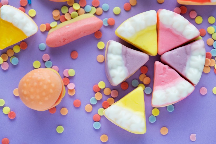 点击大图看下一张：五彩的甜品图片