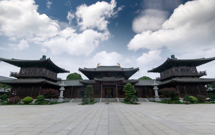 点击大图看下一张：中国寺庙建筑图片