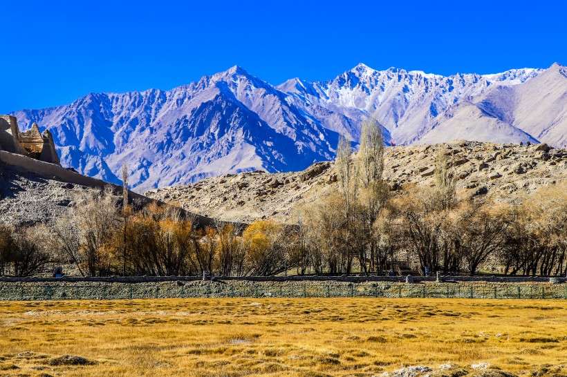 点击大图看下一张：新疆喀什帕米尔高原风景图片