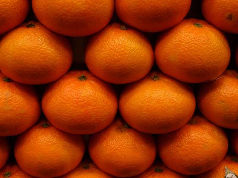 点击大图看下一张：又酸又甜的橘子图片