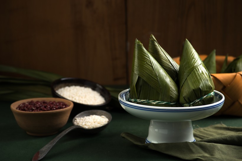 点击大图看下一张：传统端午节粽子图片