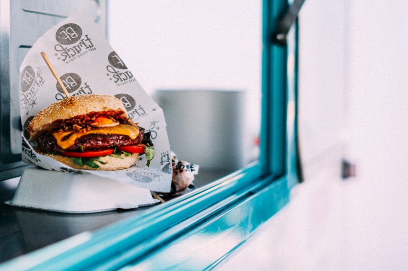 点击大图看下一张：营养平衡的汉堡图片