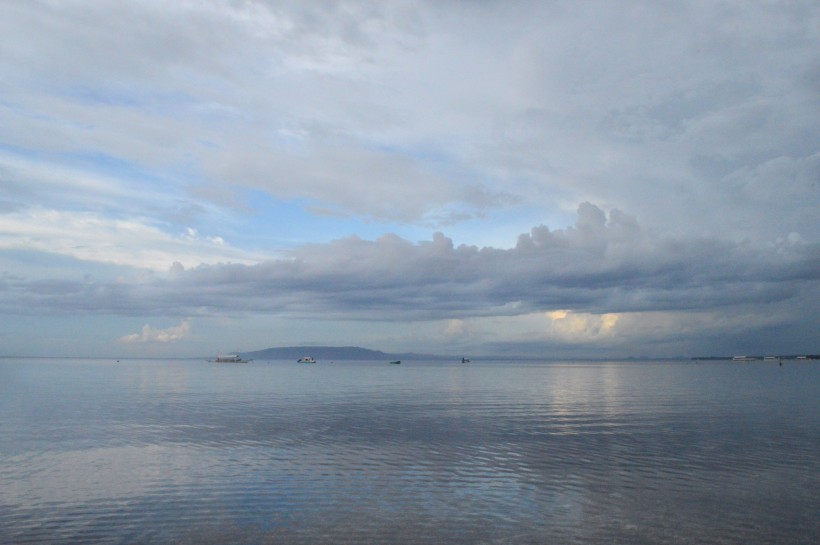 点击大图看下一张：菲律宾薄荷岛风景图片