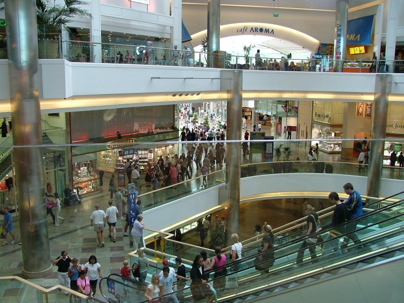 点击大图看下一张：大型购物商场图片