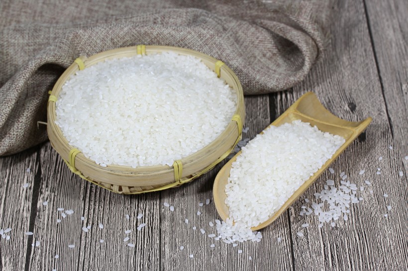 点击大图看下一张：东北好吃的珍珠大米图片