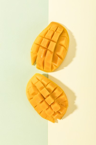 点击大图看下一张：香甜可口的芒果图片