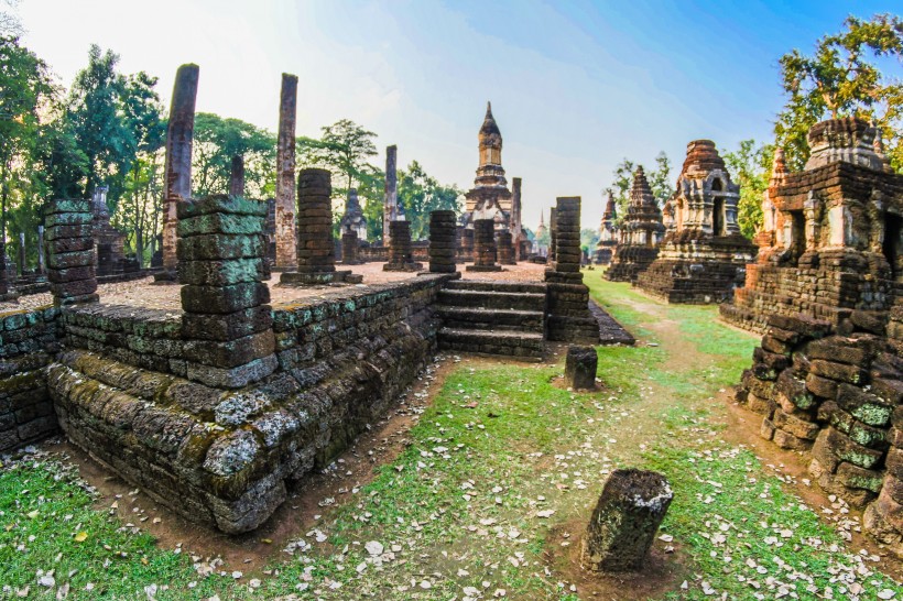 点击大图看下一张：泰国玛哈泰寺图片