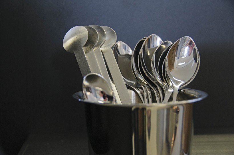 点击大图看下一张：金属勺子餐具图片