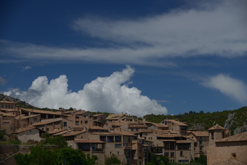 点击大图看下一张：西班牙阿拉贡风景图片