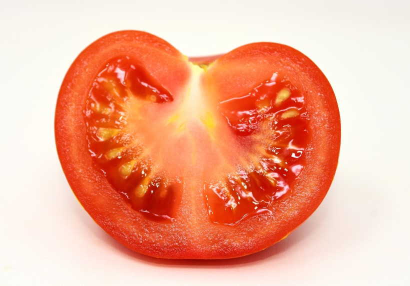 点击大图看下一张：酸甜可口的新鲜番茄图片