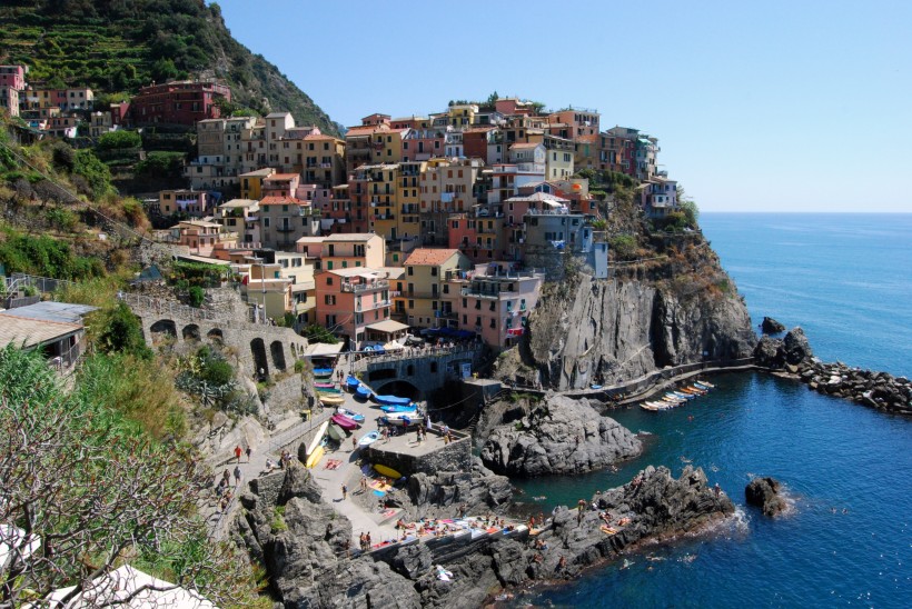 点击大图看下一张：意大利五渔村美丽风景图片