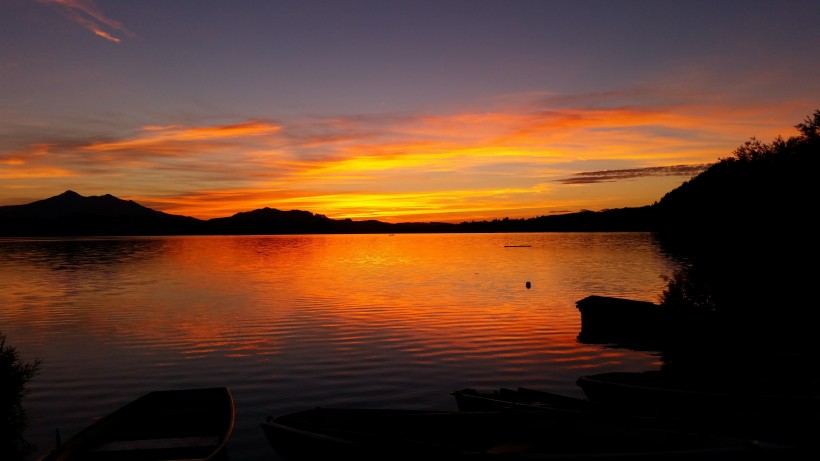 点击大图看下一张：金黄的夕阳图片