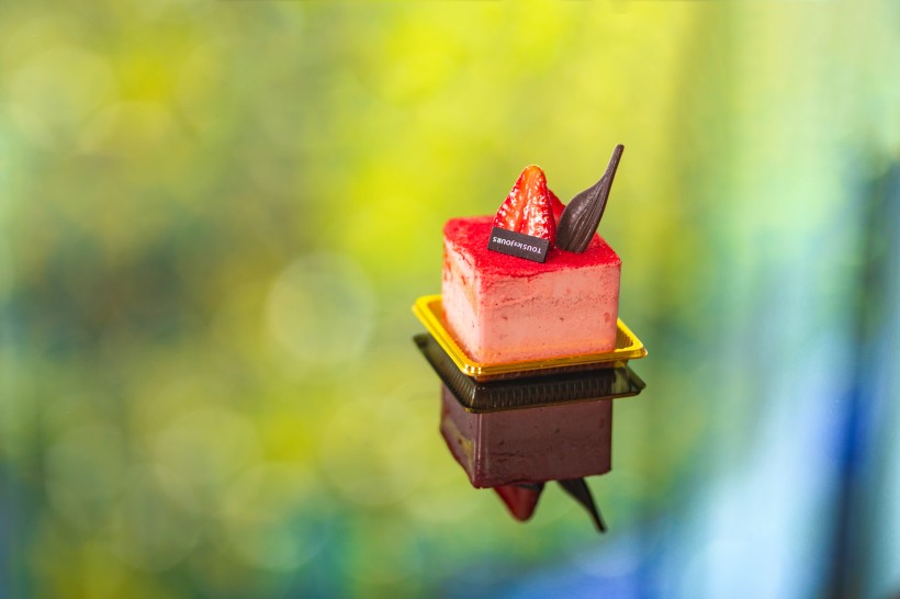 点击大图看下一张：美味好吃的草莓蛋糕图片