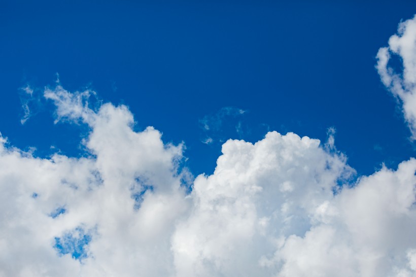 点击大图看下一张：蓝天白云美丽风景图片