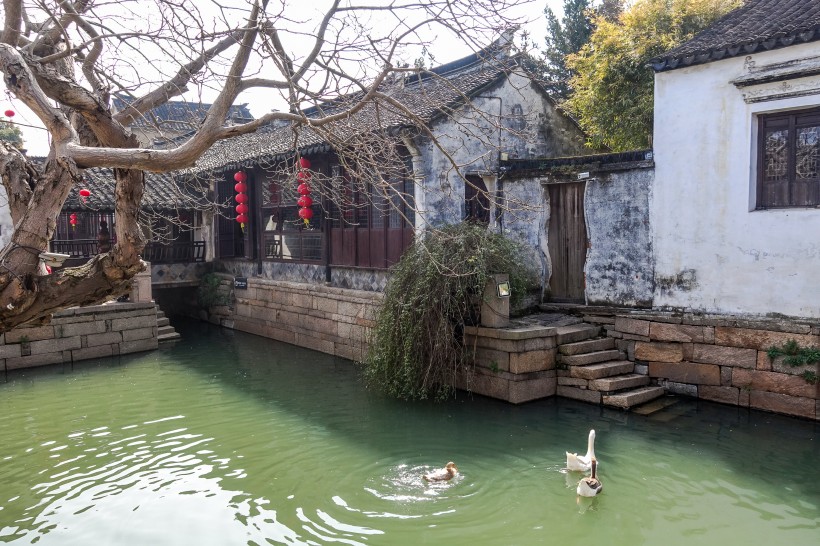 点击大图看下一张：江苏周庄古镇风景图片