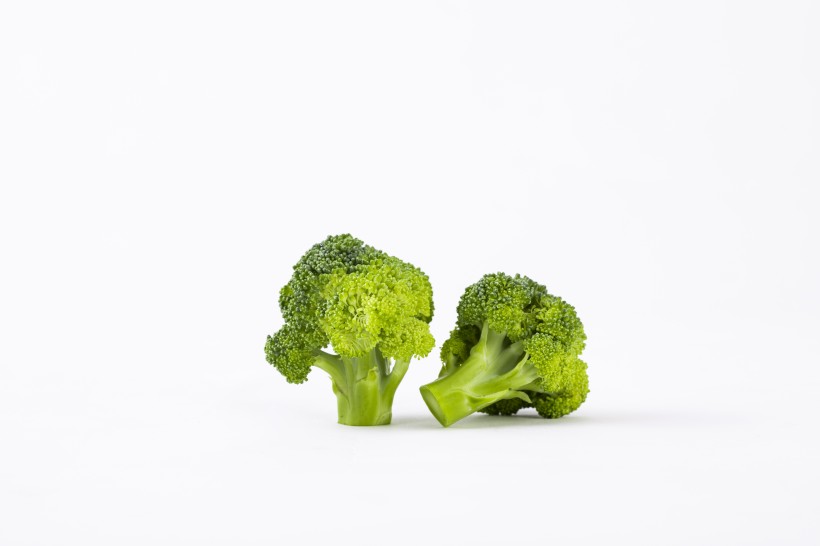 点击大图看下一张：绿色营养西兰花图片