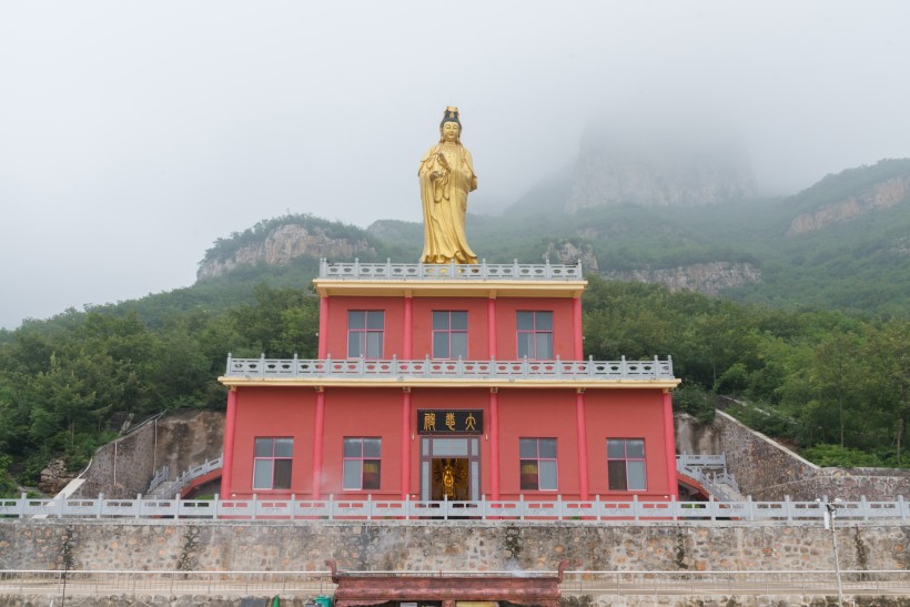 点击大图看下一张：河南云台山风景图片