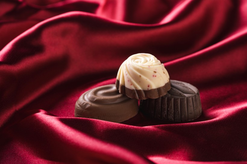 点击大图看下一张：丝滑的巧克力图片