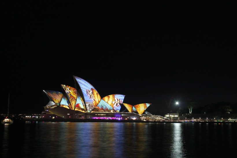 点击大图看下一张：澳大利亚悉尼歌剧院图片