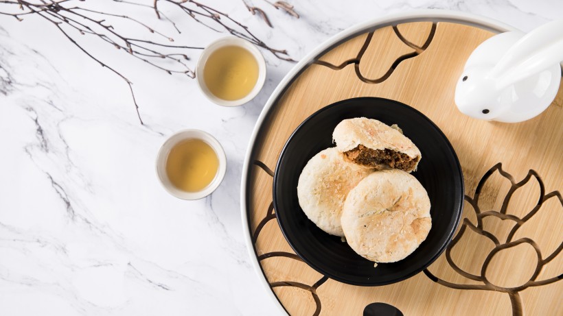 点击大图看下一张：美味好吃的中秋节苏式月饼图片