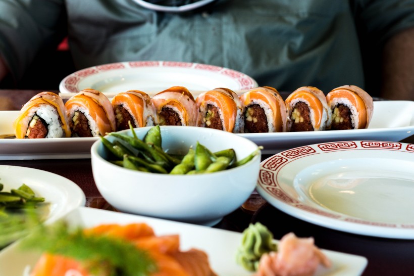 点击大图看下一张：美味的寿司的图片